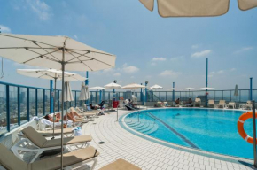 Sea View on The Beach W/ Balcony & Parking by Sea N' Rent